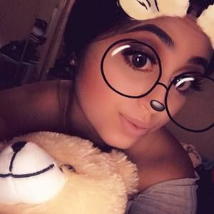 Meet your Posher, Janet